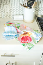 Load image into Gallery viewer, Bold Floral Hand Towel
