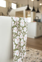 Load image into Gallery viewer, Easter Blossoms Hand Towel
