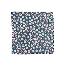Load image into Gallery viewer, Flowers On Blue Washcloth
