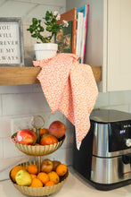 Load image into Gallery viewer, Daisy In Sunset Hand Towel
