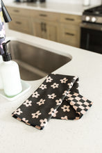 Load image into Gallery viewer, Reversible Black &amp; Tan Daisy Checker Hand Towel
