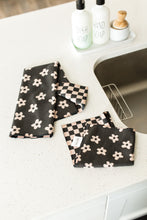 Load image into Gallery viewer, Reversible Black &amp; Tan Daisy Checker Washcloth
