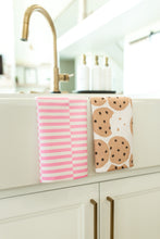 Load image into Gallery viewer, Shandi Pink Hand Towel
