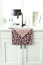 Load image into Gallery viewer, Heart Flowers On Pink Washcloth
