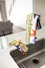 Load image into Gallery viewer, Reversible Flower &amp; Dots Hand Towel
