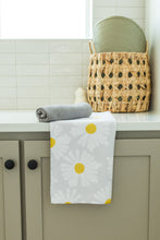 Load image into Gallery viewer, Daisies on Grey Hand Towel Set
