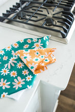 Load image into Gallery viewer, Flowers on Orange Washcloth
