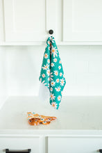 Load image into Gallery viewer, Flowers on Green Hand Towel
