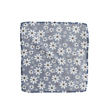 Load image into Gallery viewer, Blue and Small Flowers Washcloth
